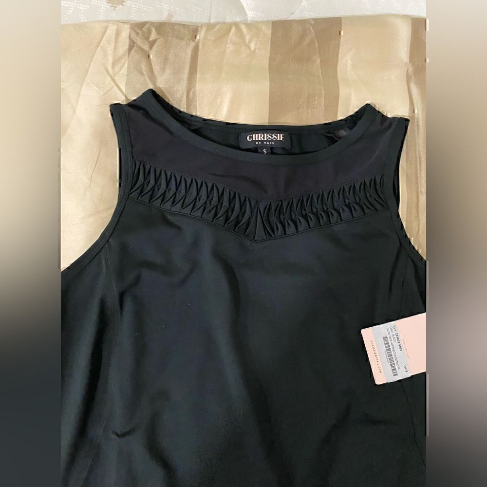 Chrissie By Tail  Black Scoop Neck Athletic Top With Pits Mesh  Size S New - Picture 4 of 6